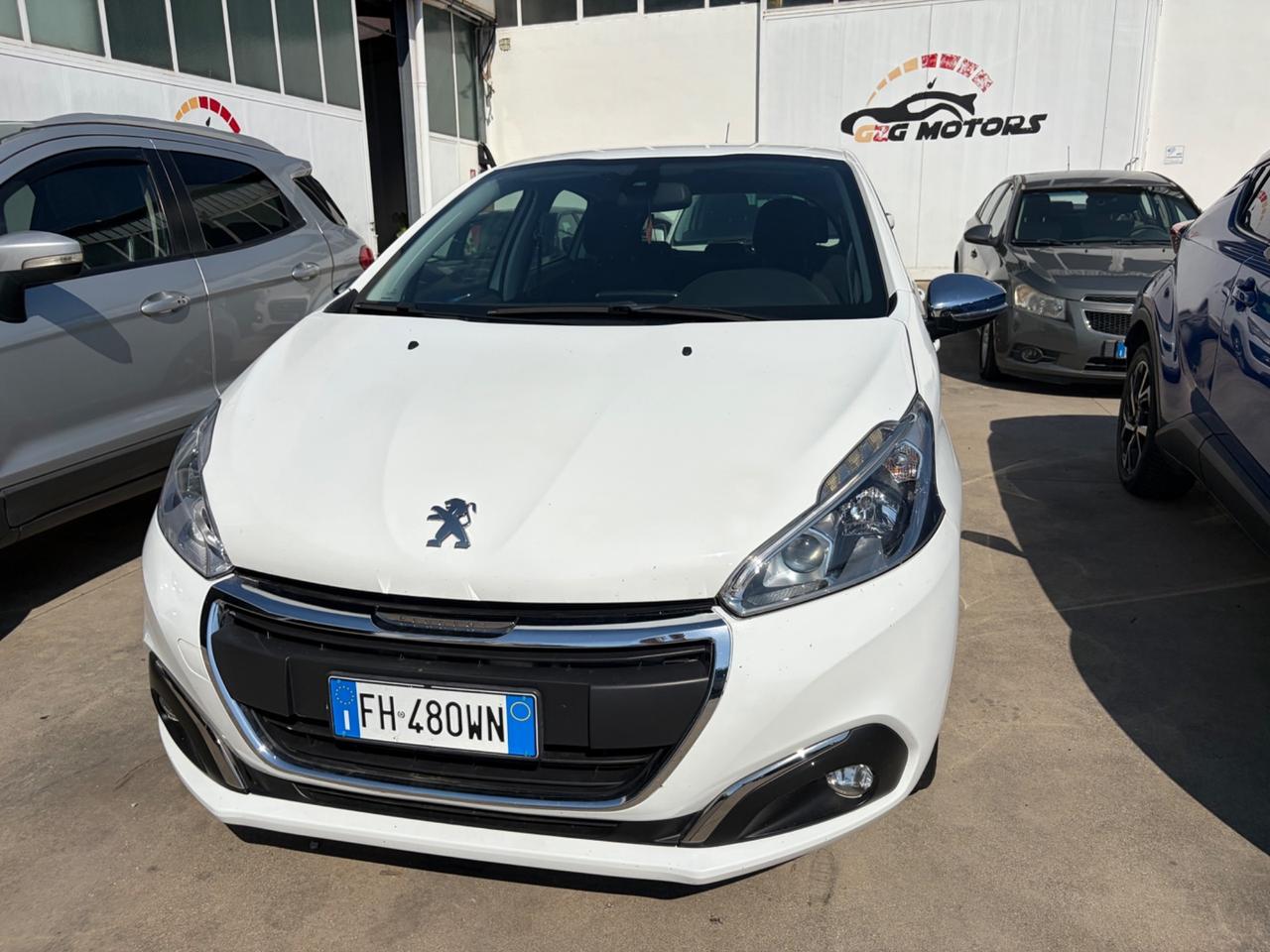 Peugeot 208 BlueHDi 1.6 5 porte Allure