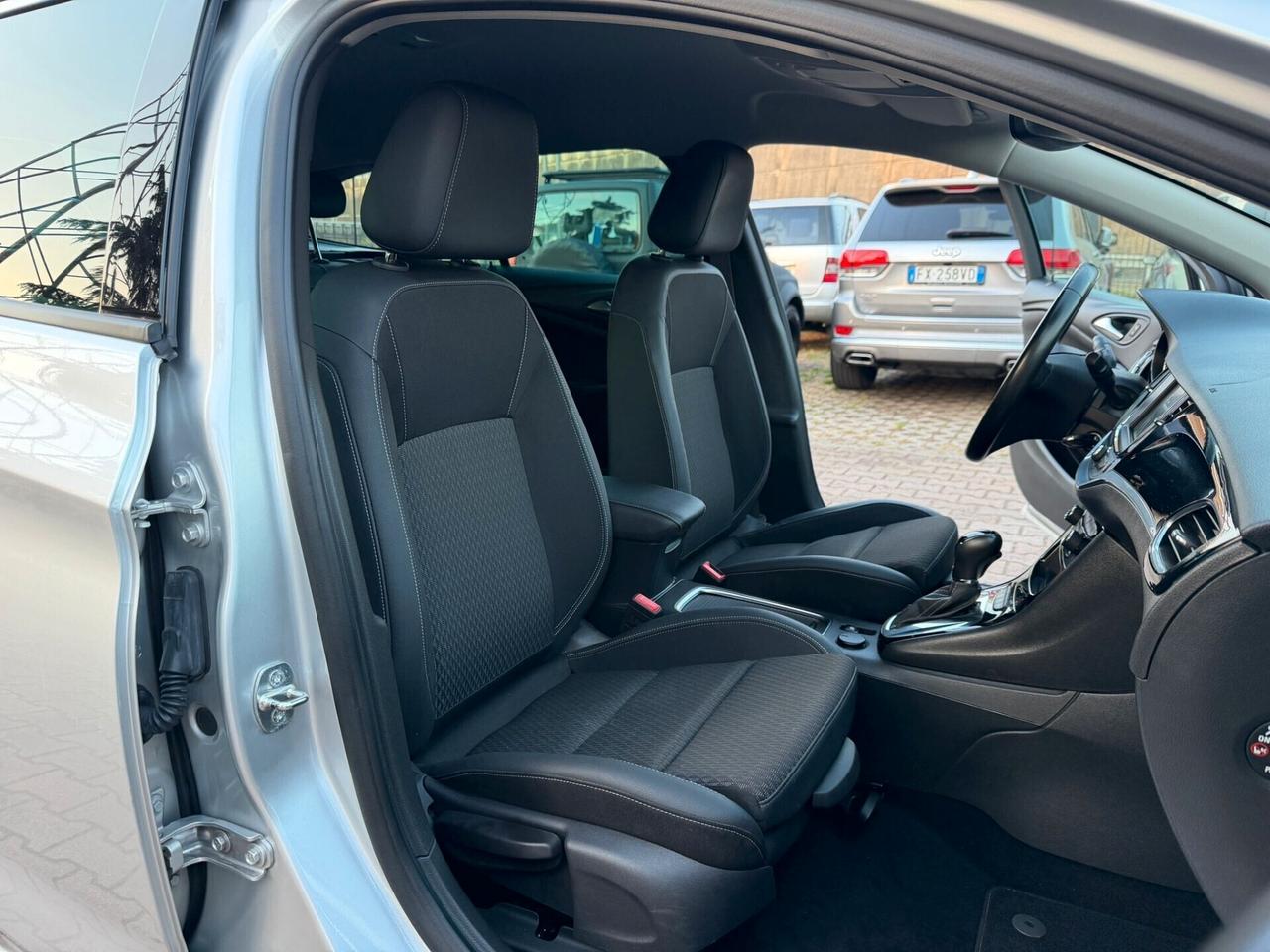 Opel Astra 1.6 CDTi 136CV Sports Tourer AUTOMATICA NAVIGA CRUISE OK NEOPATENTATI