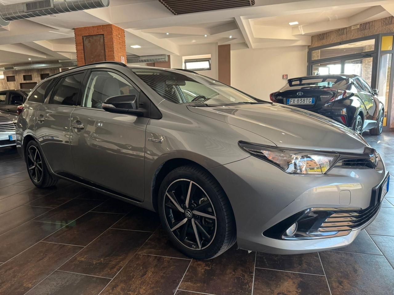Toyota Auris Touring Sports 1.8 Hybrid Style