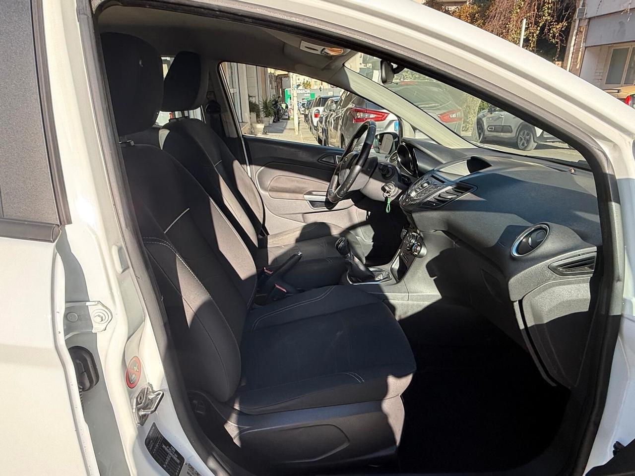 Ford Fiesta 1.4 5p. Bz.- GPL Titanium