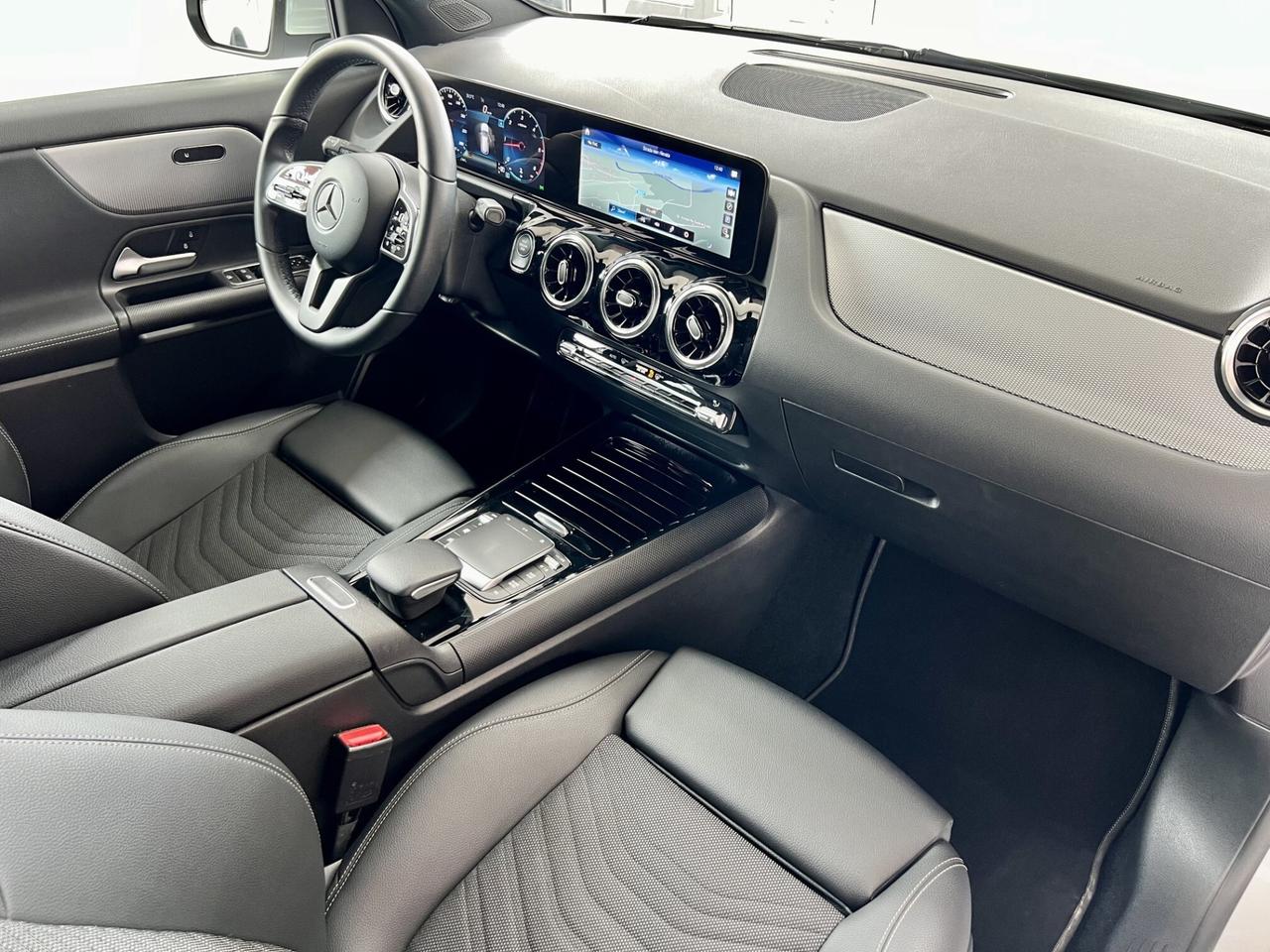 MERCEDES GLA 180 d Aut. Business Extra - 2021