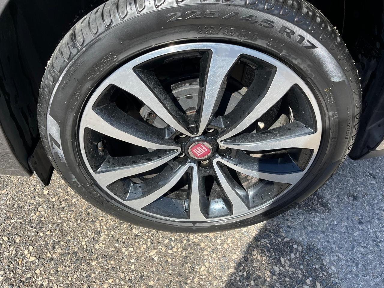 Fiat tipo 5P-lounge-1.3 mjt-95 cv -2019