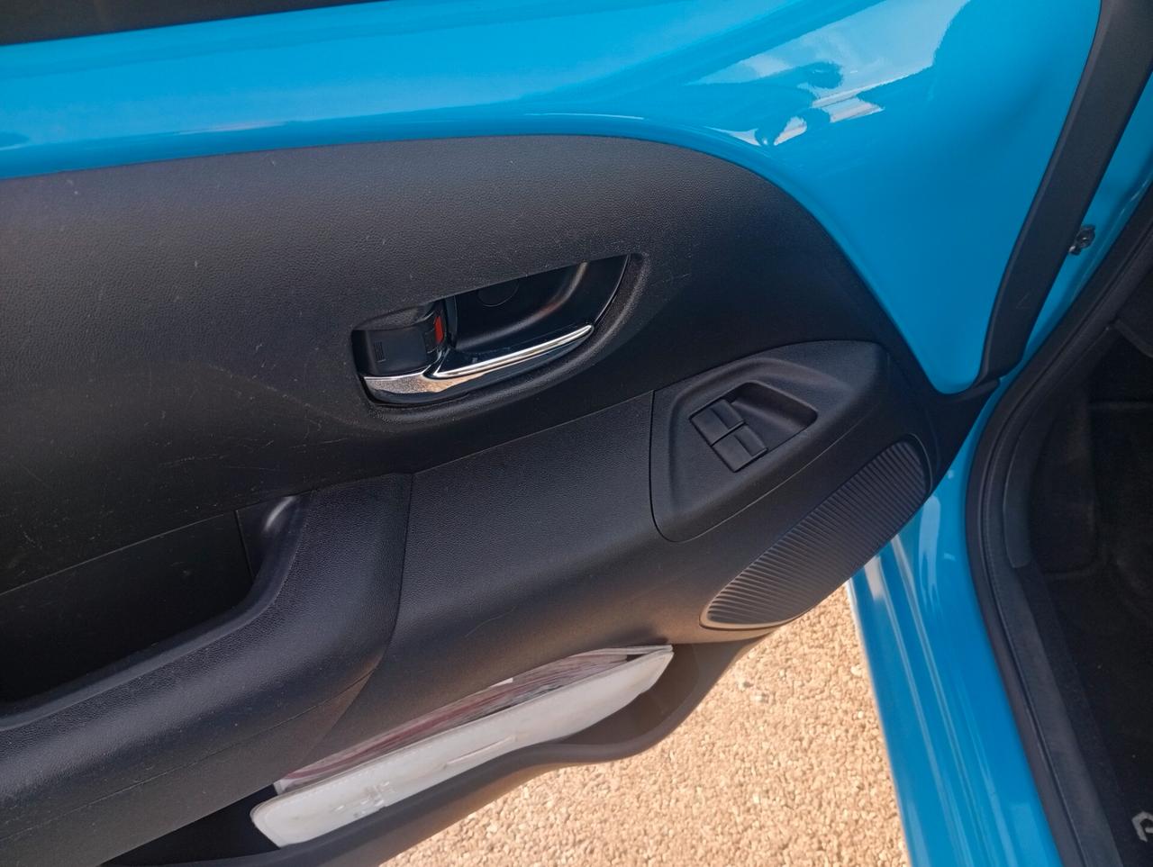 Toyota Aygo Connect 1.0 VVT-i 72 CV 5 porte x-clusiv NEOPATENTATI OK