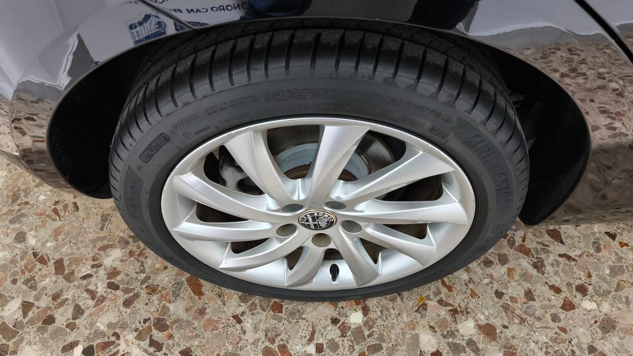 Alfa Romeo Giulietta 1.6 JTDm-2 105 CV Exclusive