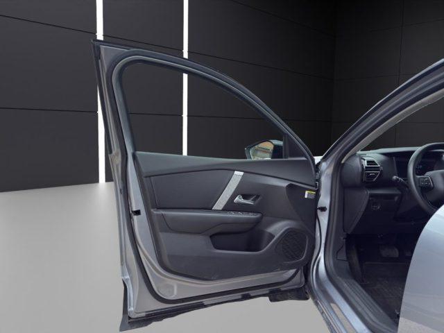 CITROEN C4 PureTech 130 S&S EAT8 Shine