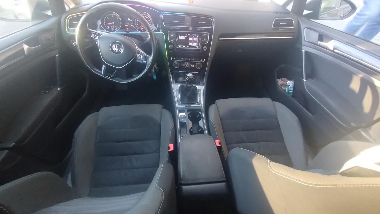 Volkswagen Golf 2.0 TDI 5p. Highline BlueMotion Technology