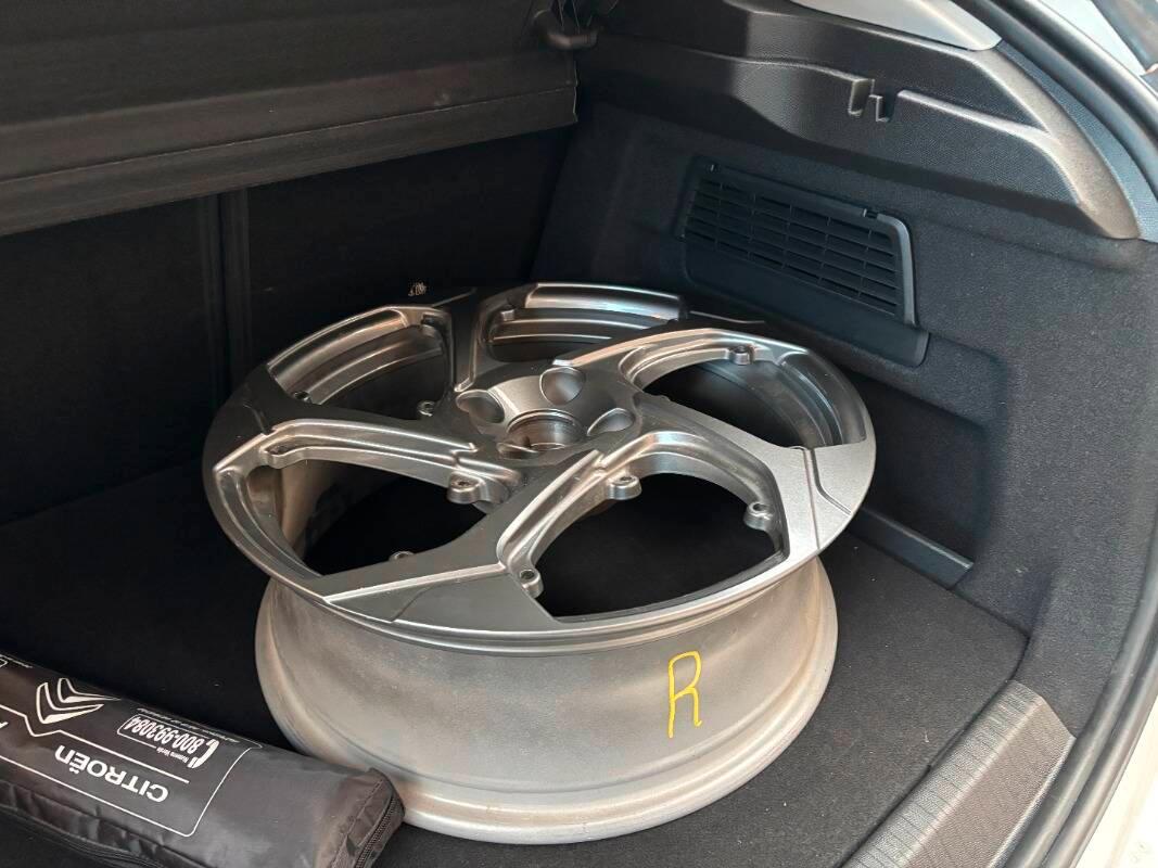 Citroen C4 1.2 puretech Shine s&s 130cv