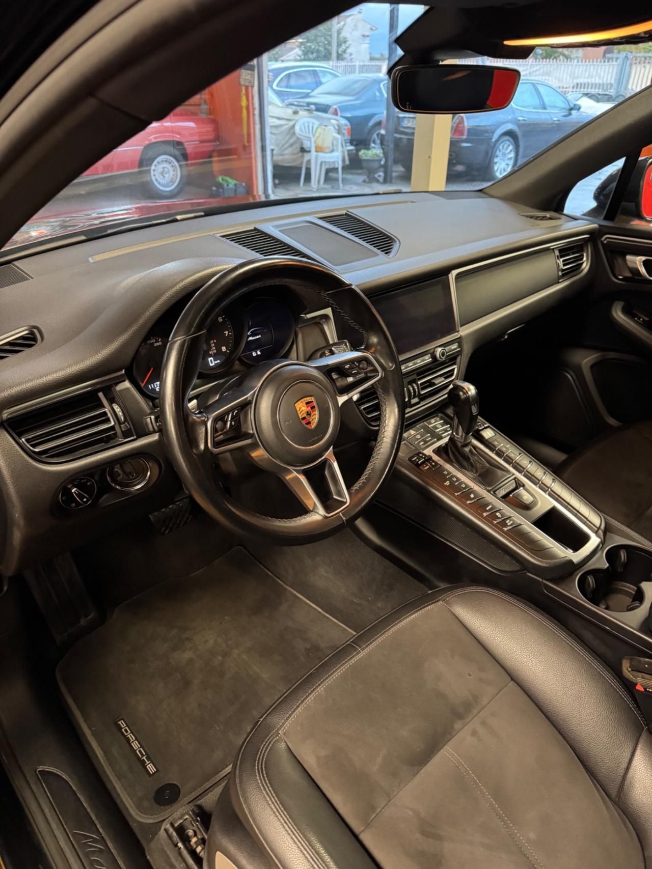 Porsche Macan 2.0T “Pari al nuovo” PERMUTE