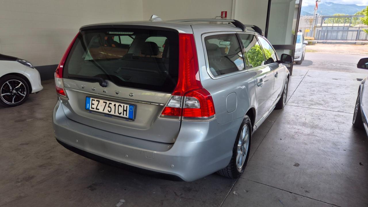 Volvo V70 D3 Geartronic Summum