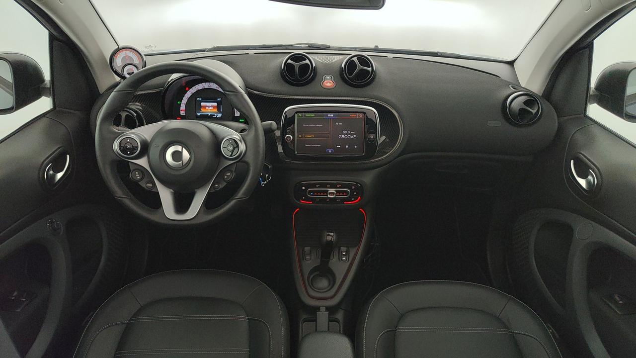 SMART Fortwo Cabrio eq suitered 4,6kW
