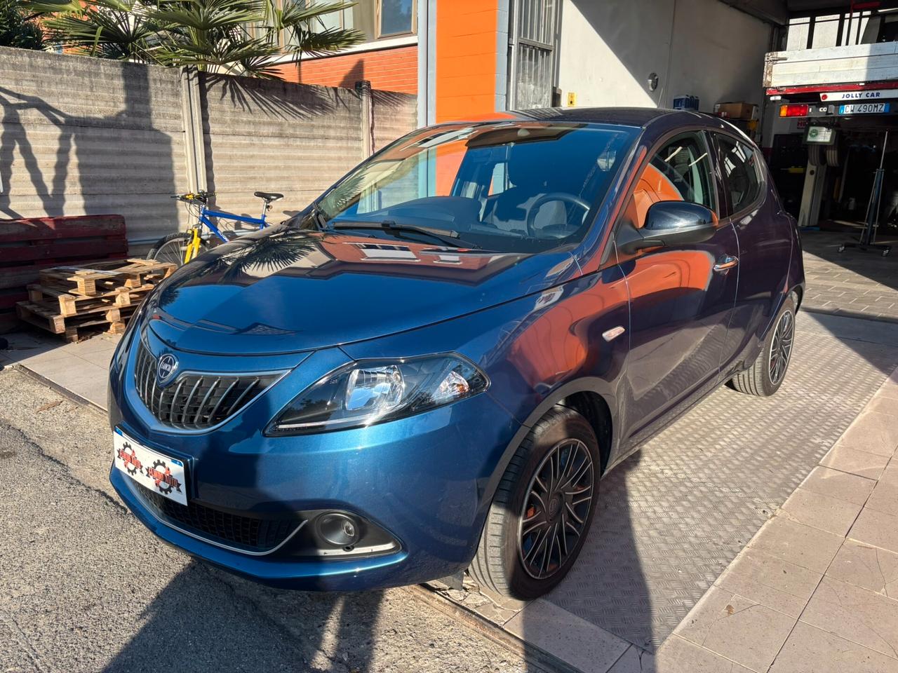 Lancia Ypsilon 1.0 FireFly 5 porte S&S Hybrid Ecochic A. Ferretti