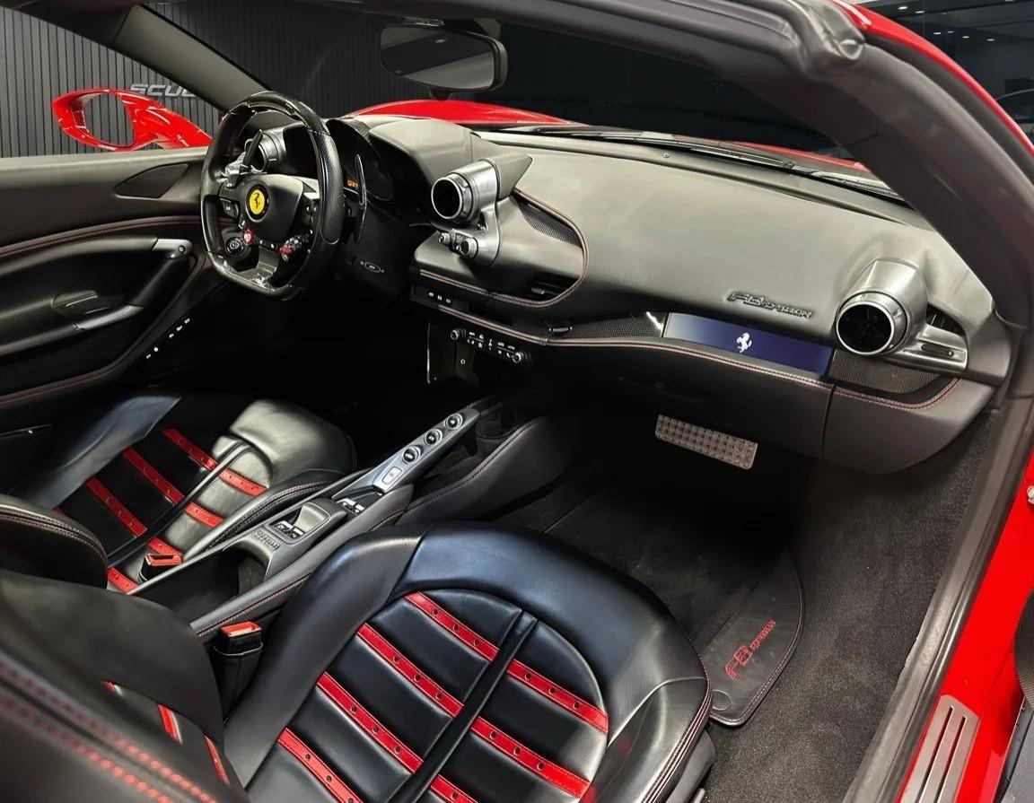 Ferrari F8 Spider Tributo 3.9