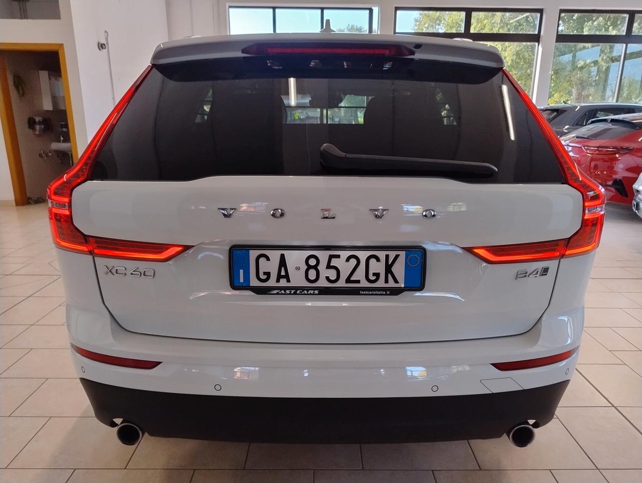 Volvo XC 60 XC60 B4 (d) AWD Geartronic Momentum