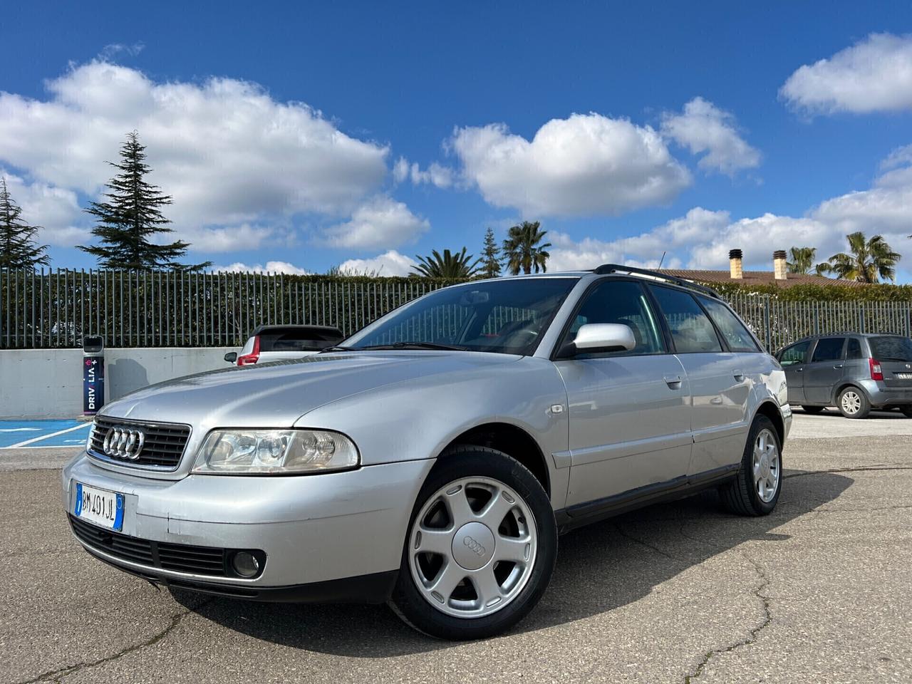 Audi A4 1.9 TDI 110cv Avant Advance - 2000