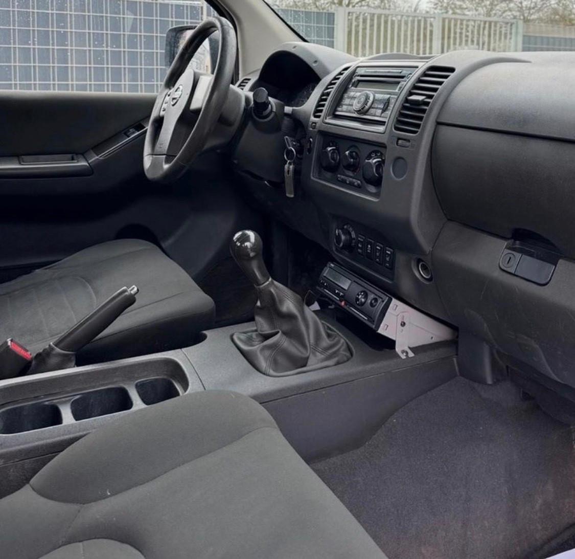 Nissan Navara 2.5 dCi 2 porte King Cab WoRK * Restyling