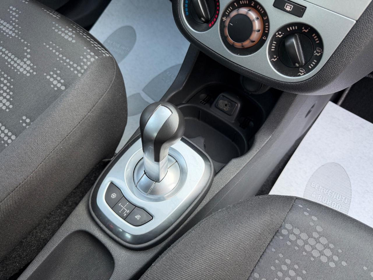 Opel Corsa 1.2 5 porte Cosmo AUTOMATICA