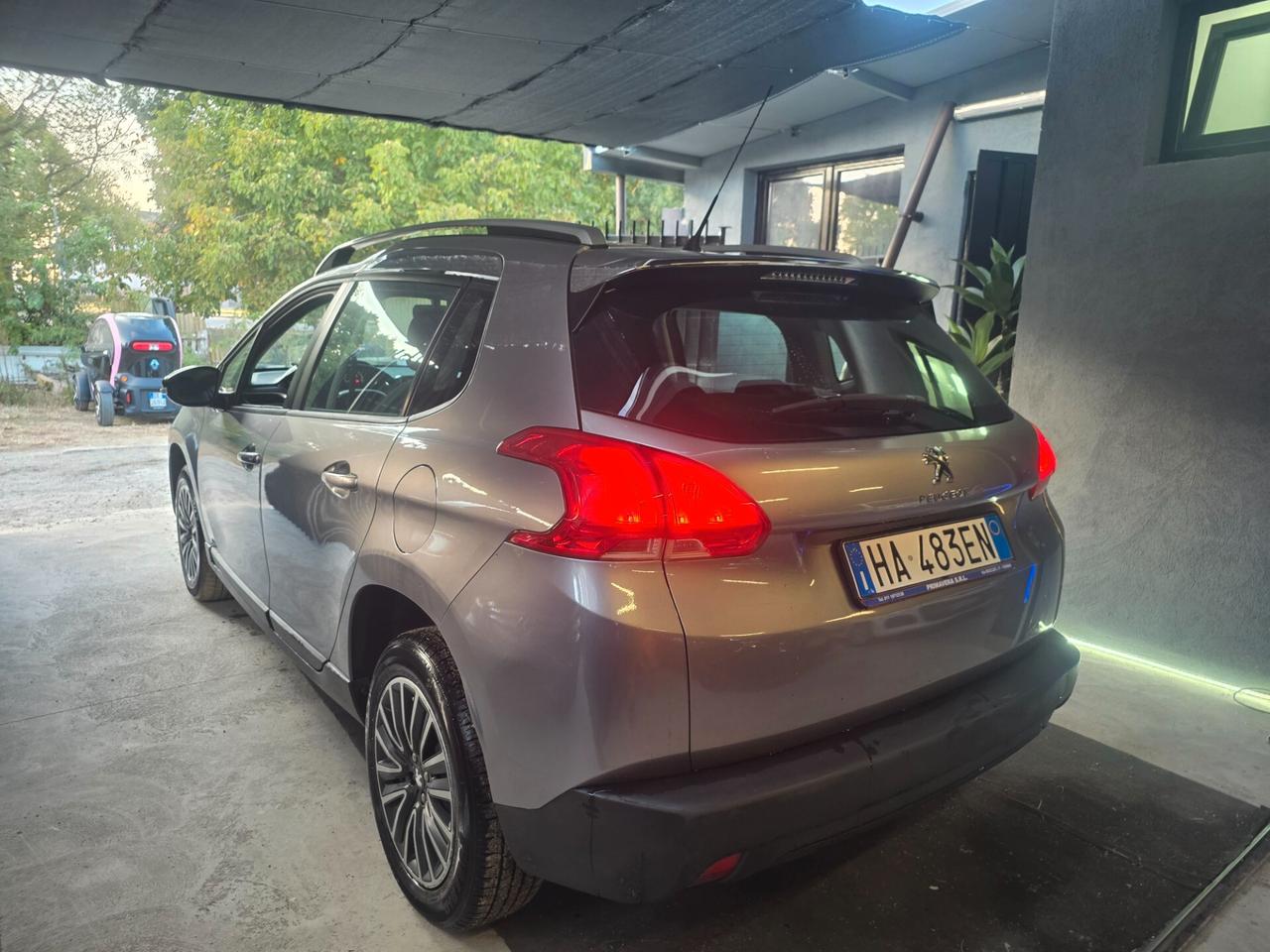 Peugeot 2008 PureTech Turbo 110 S&S Allure