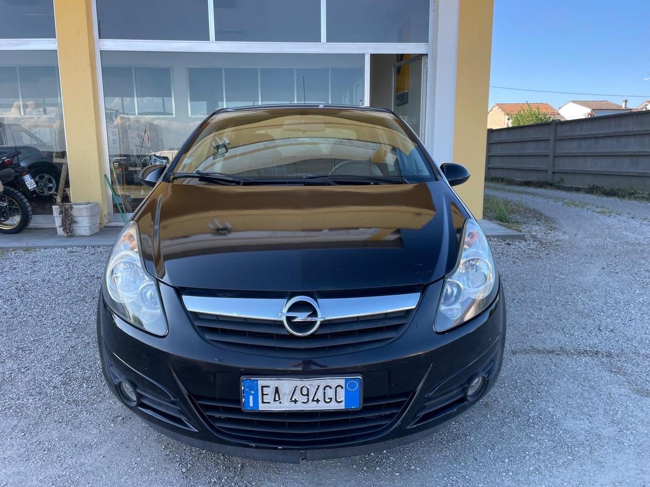 Opel Corsa 1.2 80CV 5 porte GPL-TECH Club