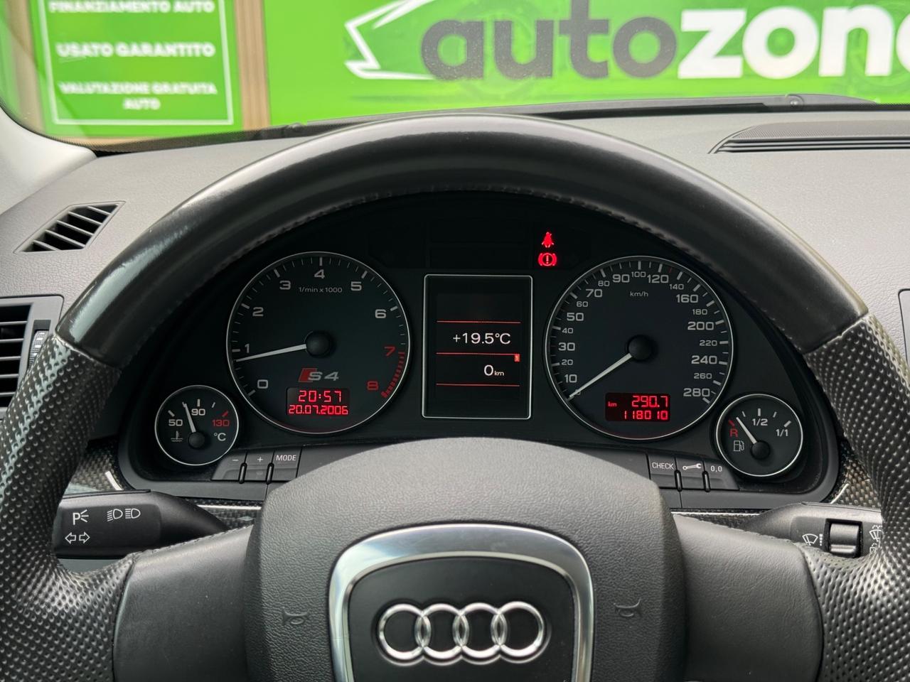 Audi A4 S4 4.2 V8 Avant quattro