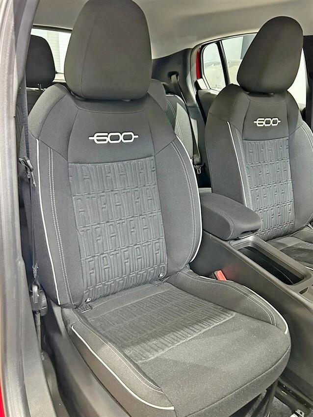 Fiat 600 Hybrid 110 CV DCT MHEV Pop