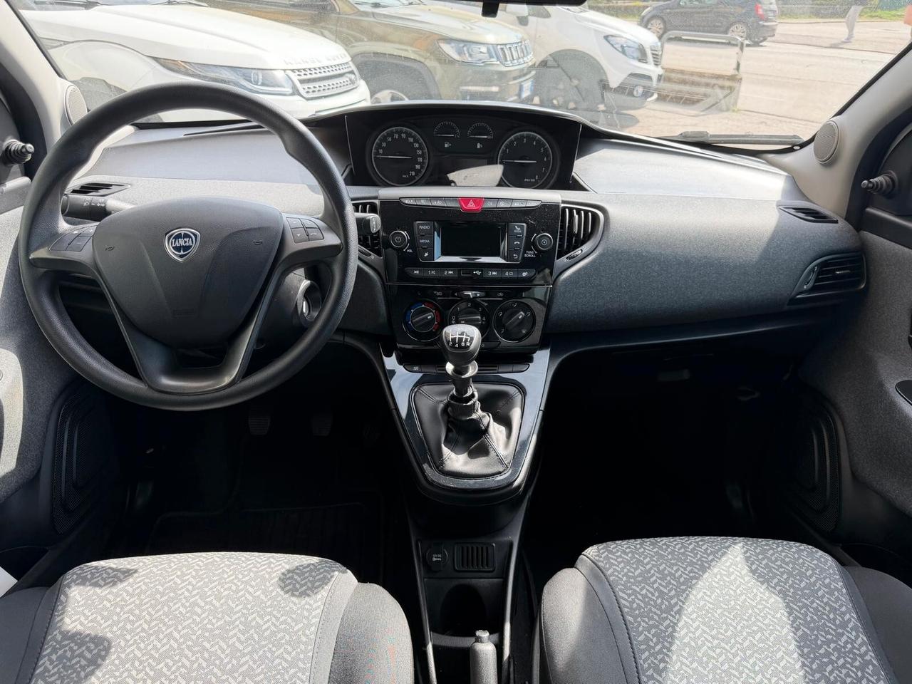 Lancia Ypsilon 1.0 FireFly 5 porte S&S Hybrid UnYca