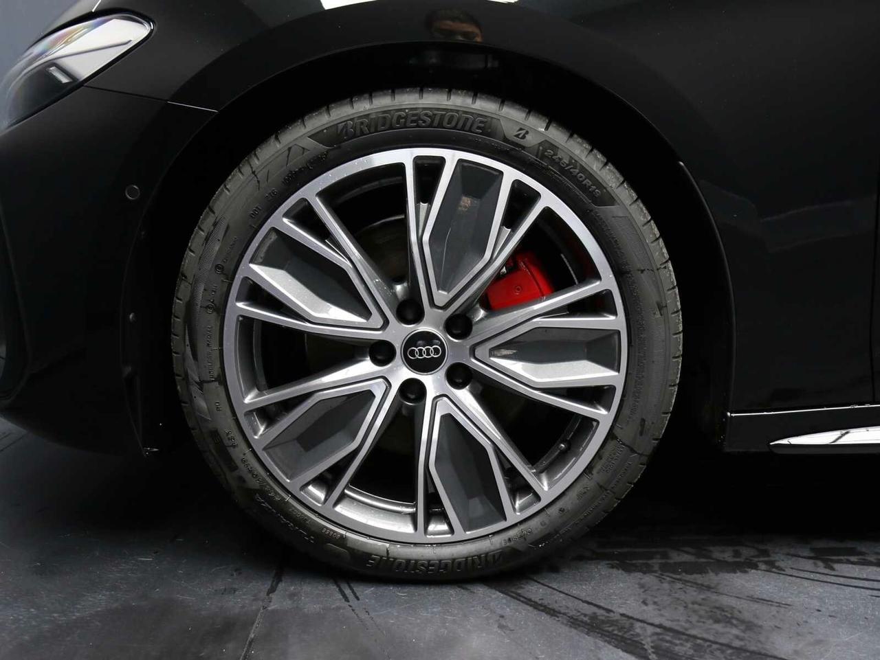 Audi A5 Avant TDI 150 kW mHEV+ S tronic Line edition