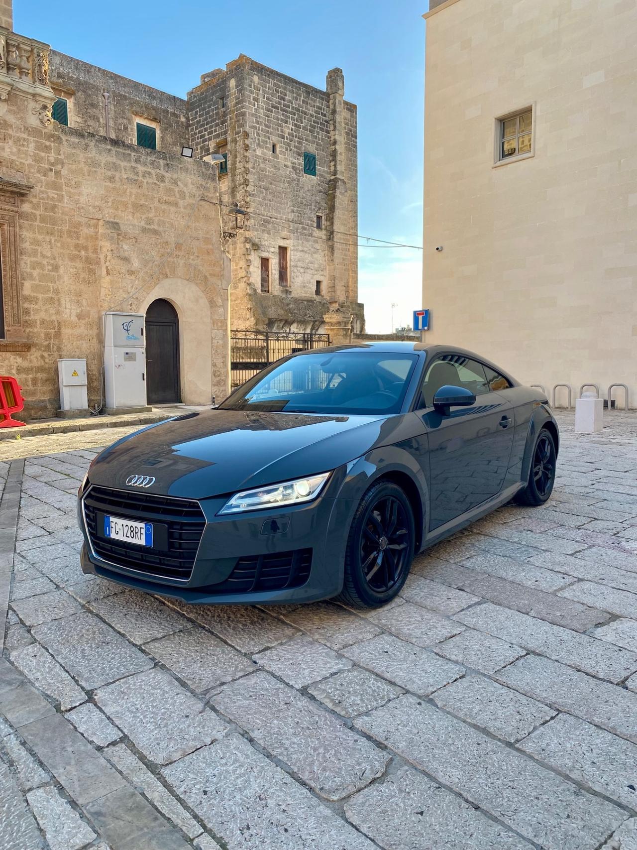 Audi TT Coupé 1.8 TFSI S line