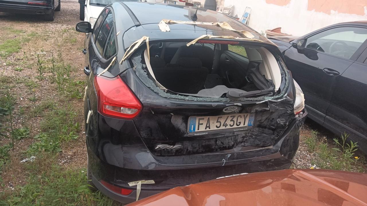 Ford Focus 1.5 TDCi 120 CV Start&Stop Titanium X sinistrata
