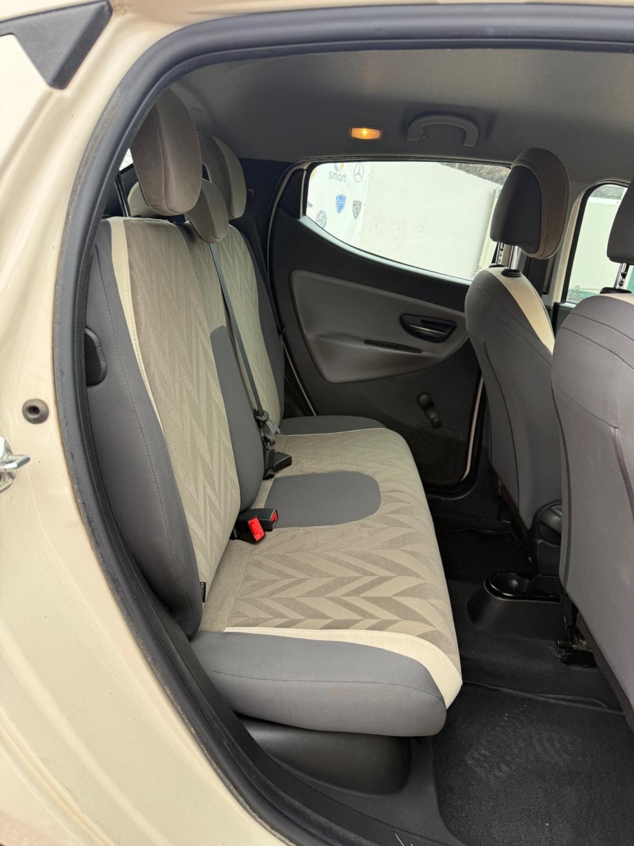 Lancia Ypsilon 1.2 69 CV 5 porte GPL Ecochic Gold