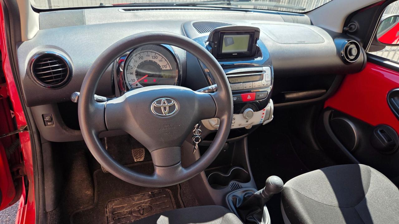 Toyota Aygo 1.0 12V VVT-i 5 porte Lounge Connect
