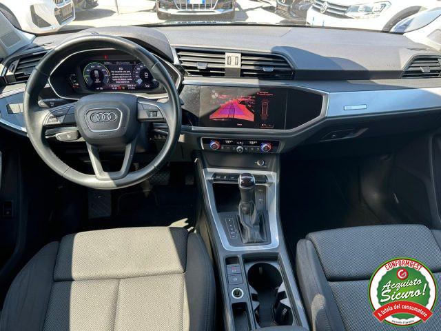 AUDI Q3 45 TFSI e S tronic Business PLUG-IN