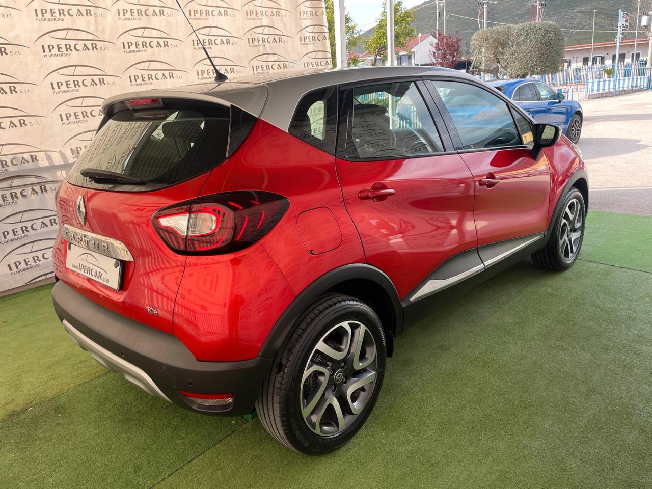 Renault Captur TCe 120 CV Start&Stop Energy Initiale Paris