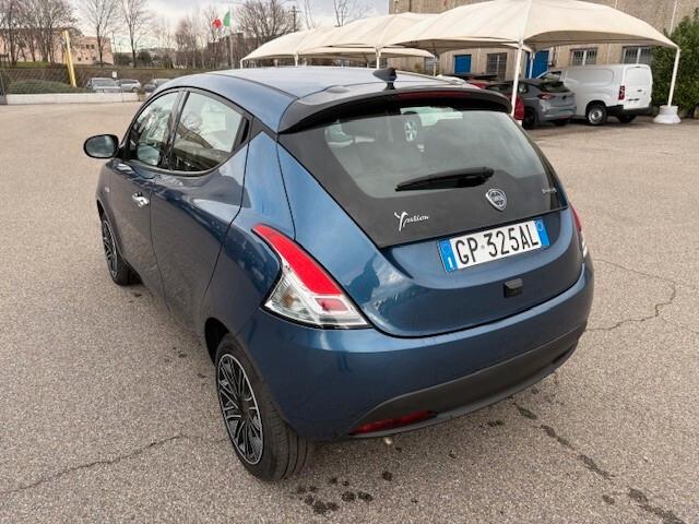 Lancia Ypsilon 1.0 FireFly 5 porte S&S Hybrid Gold Plus