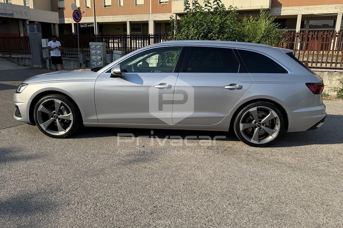 AUDI A4 Avant 40 TDI S tronic