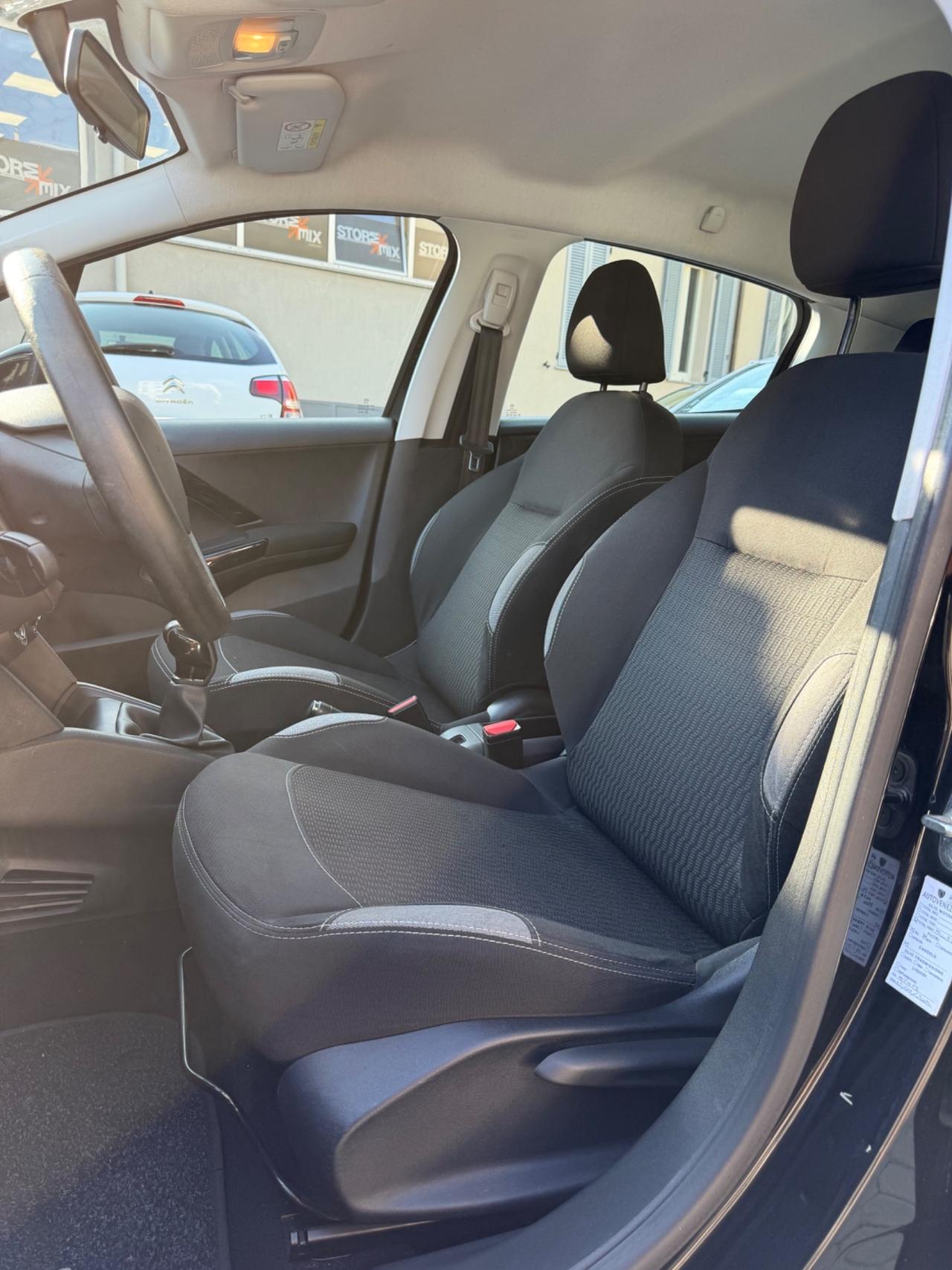 Peugeot 208 1.2 Neopatentati Euro 6