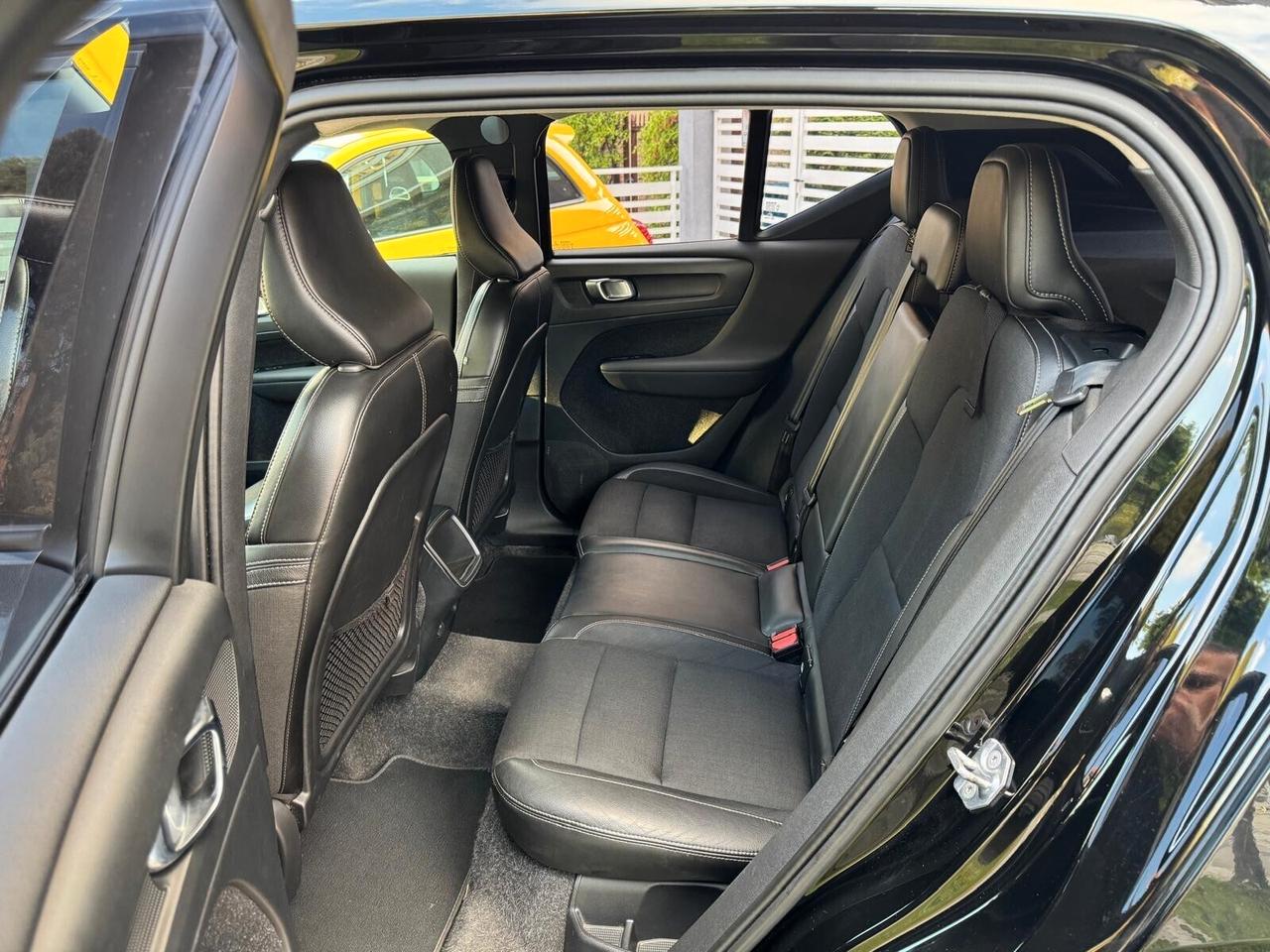 VOLVO XC40 D3 GEARTRONIC R-DESING 150cv