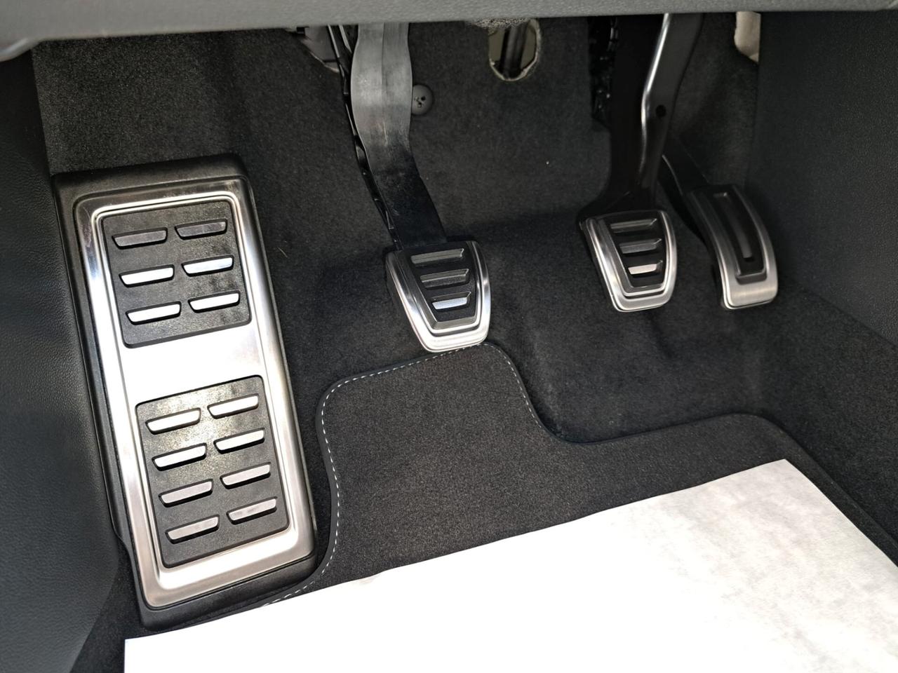 Volkswagen T-Roc 1500 TSI ACT R-Line Plus OPACA