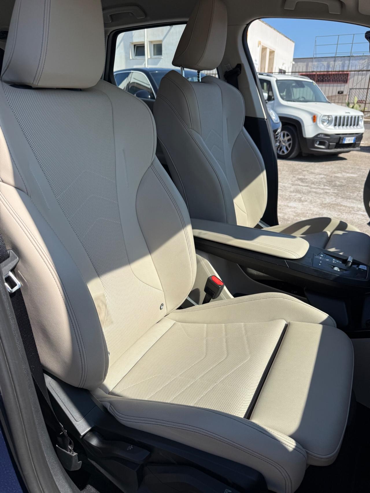 Bmw 2er Active Tourer 218d Luxury