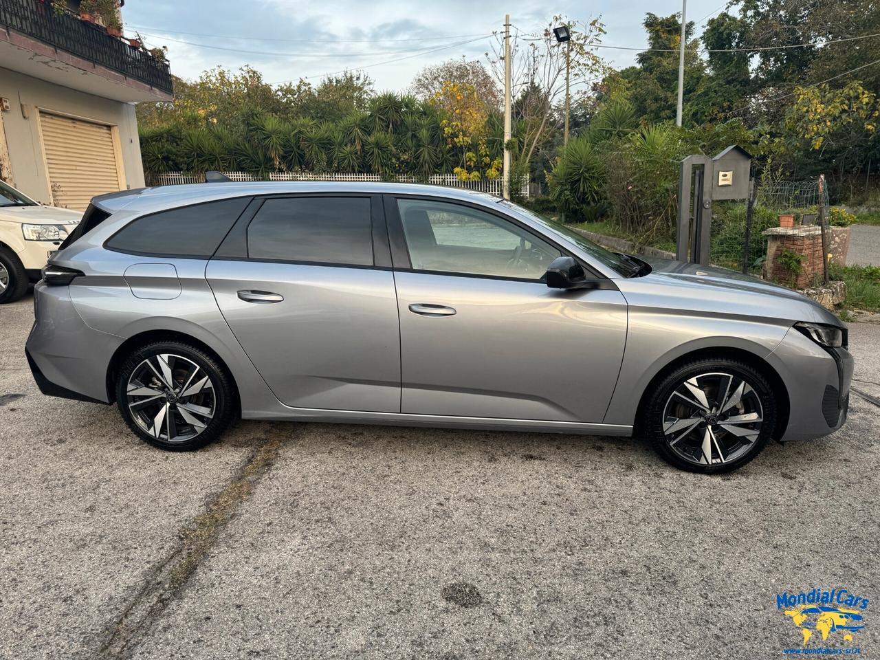 Peugeot 308 BlueHDi 130 S&S EAT8 SW Allure