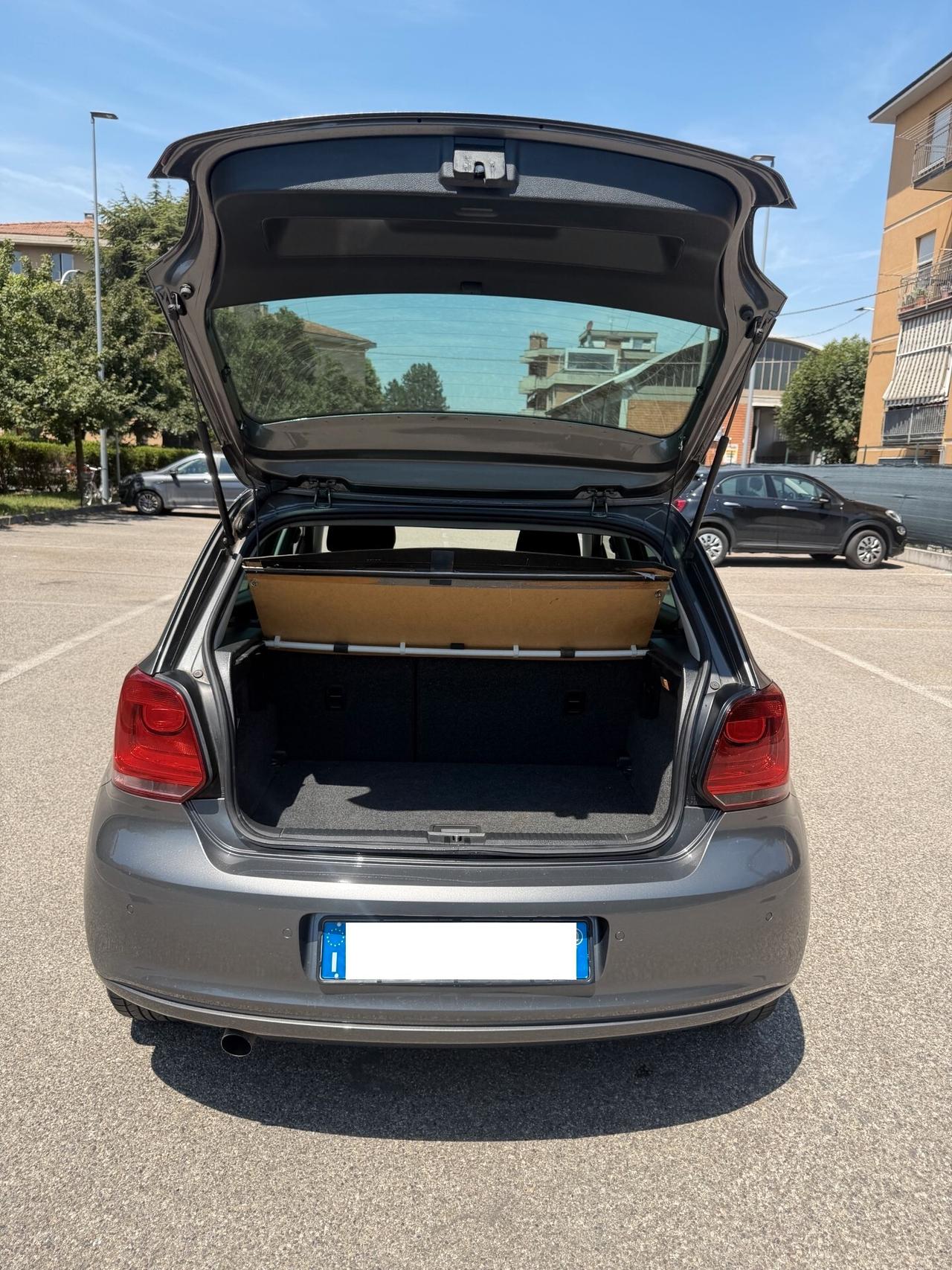 Volkswagen Polo 1.4 - NEOPATENTATI - 12 MESI DI GARANZIA -