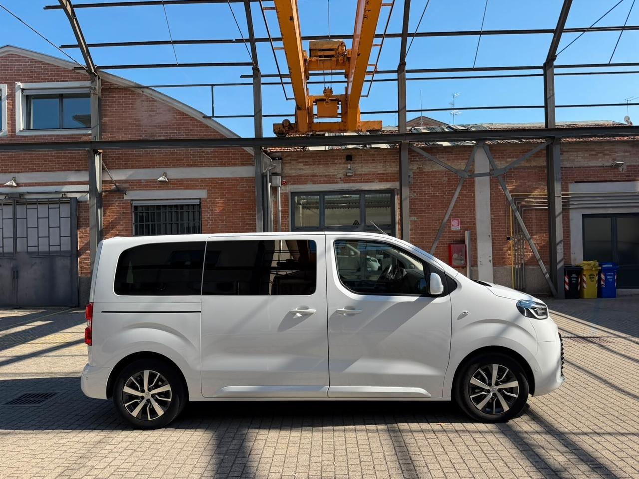 Toyota Proace Verso 2.0D 177 CV L1 Medium A/T D Executive