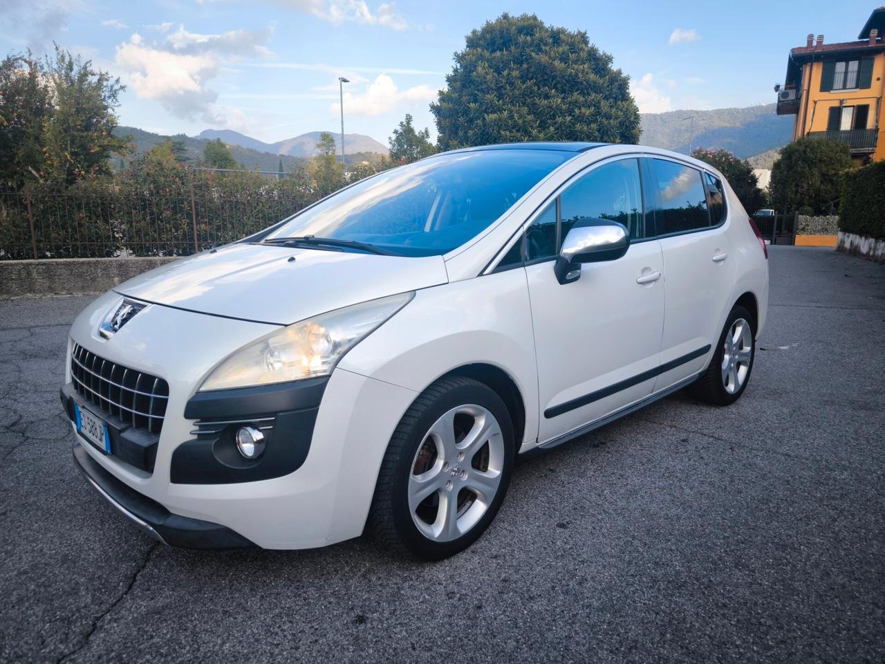 PEUGEOT 3008 HDI- ALLURE -CAMBIO AUTOMATICO