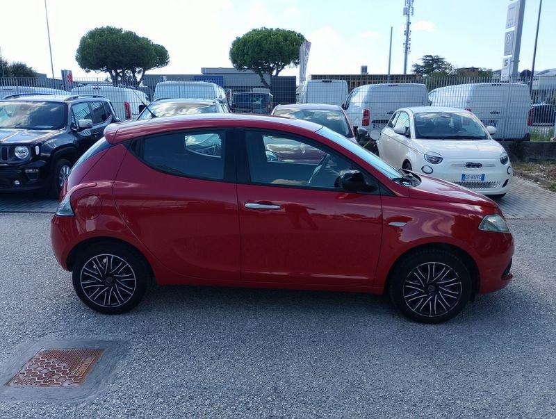 Lancia Ypsilon 1.2 69cv Start& Stop Gold