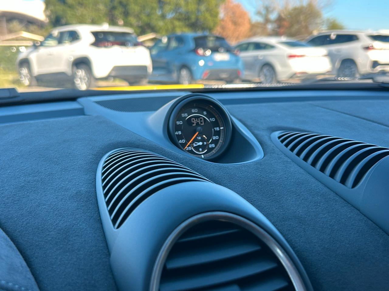 Porsche Cayman 718 4.0 GT4 RS pdk