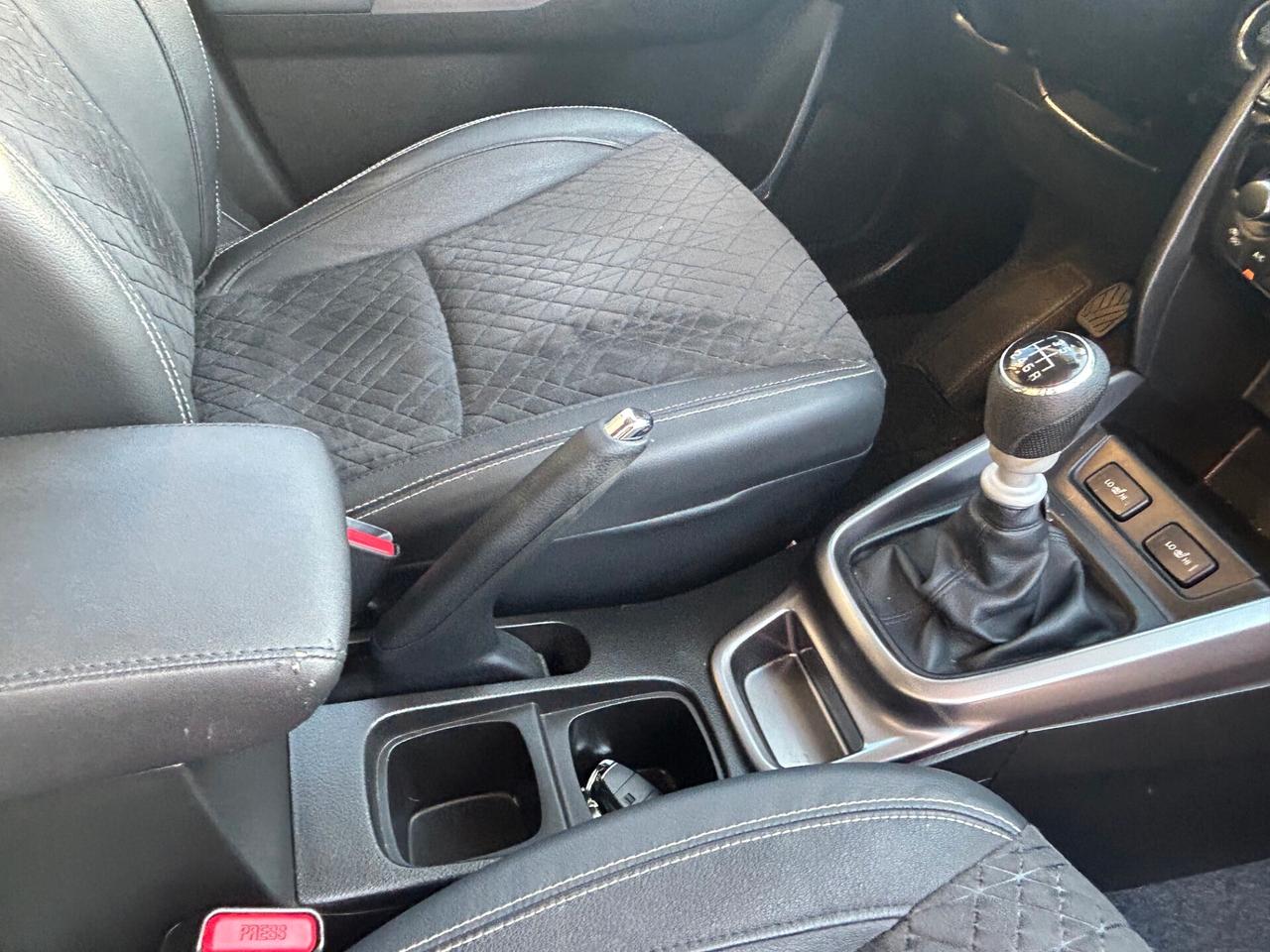 Suzuki Vitara 1.4 Hybrid Top
