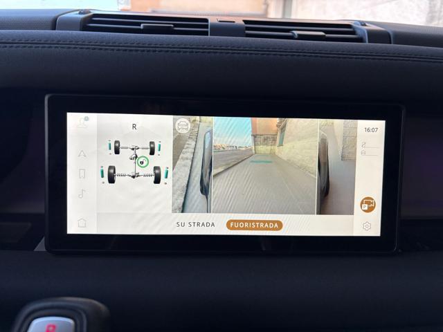 LAND ROVER Defender 110 3.0D I6 200 CV AWD Auto SE 7 POSTI