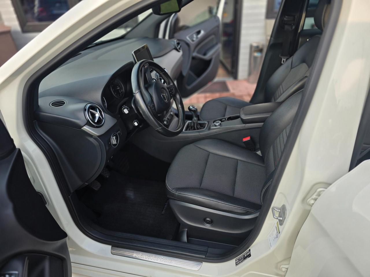 Mercedes-benz B 180 Premium perfetta e garantita 12 M