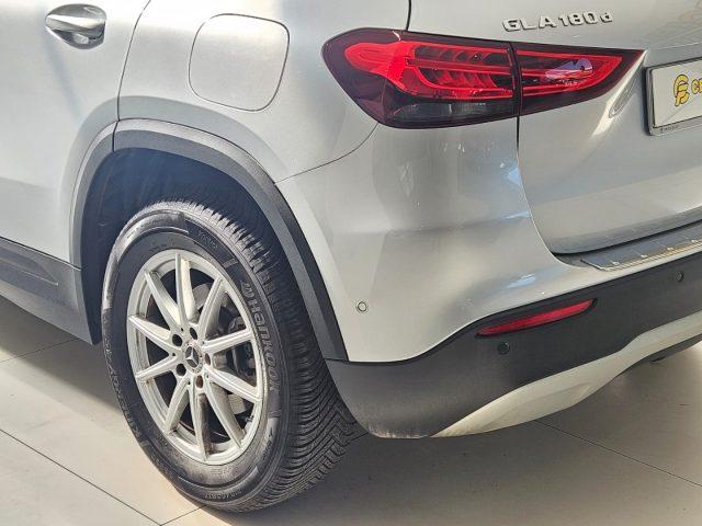 MERCEDES-BENZ GLA 180 d Automatic Business tua da ?349,00 mensili