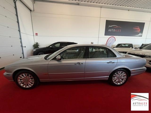 JAGUAR - XJ8 4.2 V8 298cv