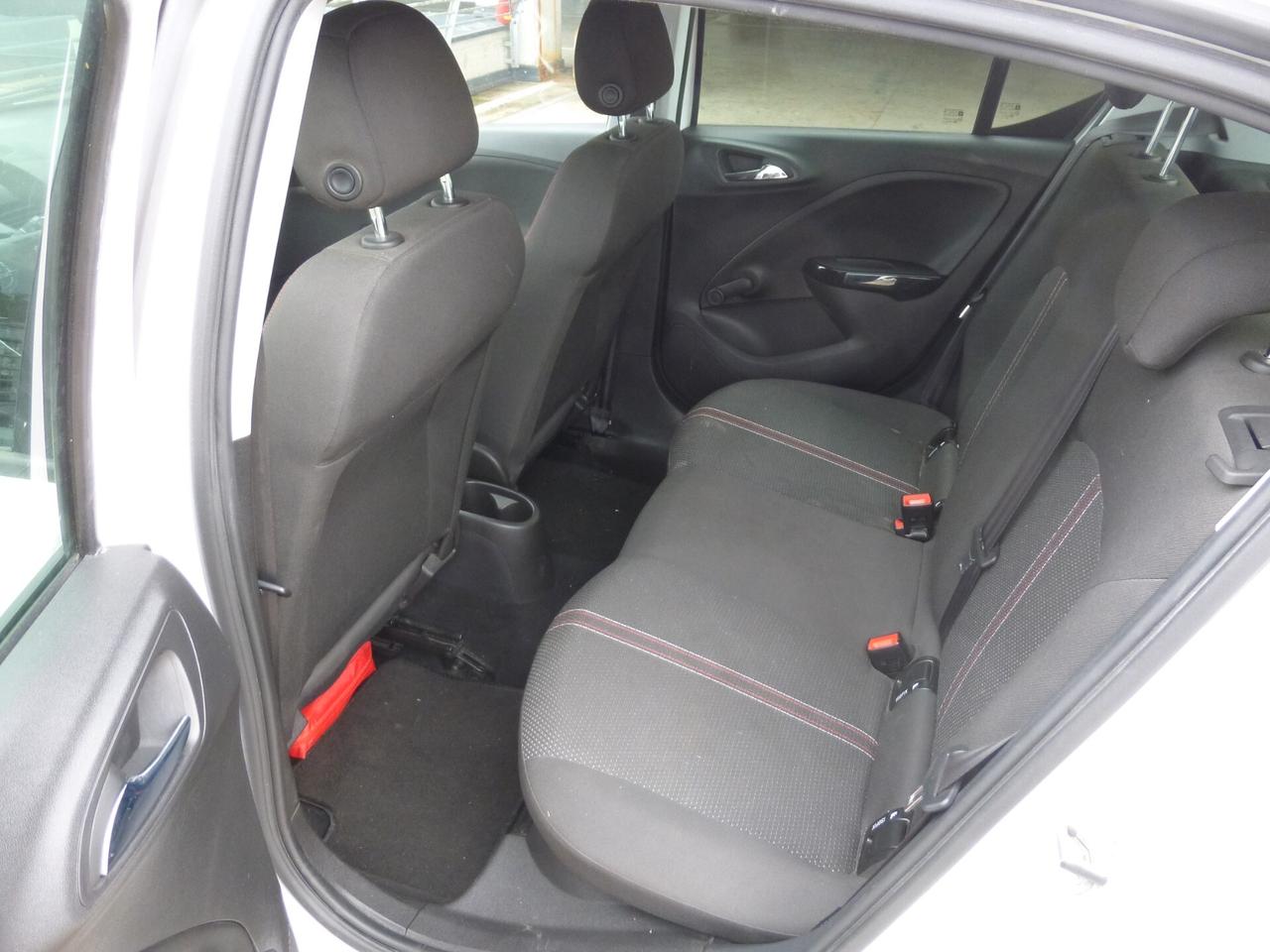 Opel Corsa 1.2 5 porte Innovation Black Edition